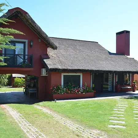 Los Tilos Bed & Breakfast